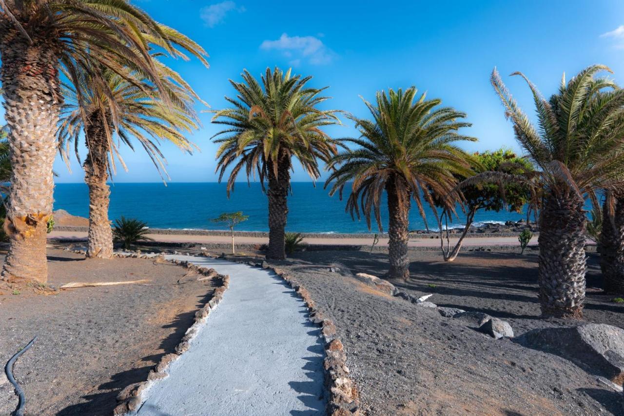 luxury casa playa roca bord de mer Costa Teguise Eksteriør bilde